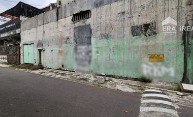 RUANG USAHA 2,5 LANTAI DIJUAL DI SOLO TIMUR DEKAT UNIVERSITAS TERBUKA, MITRA SWALAYAN DAN PASAR JATEN