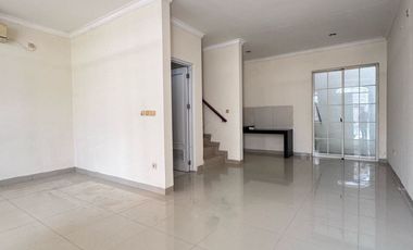 Rumah Green Lake City, West Europe 6x15, SHM, Utara, Hrg 2.5 milyar
