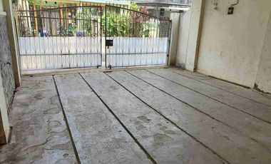 ruko dalam komplek