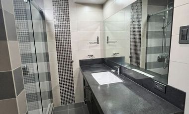 FOR RENT: 4BR, 3 Bathroom Newly Renovated and Semi-Furnished Townhouse in Kapitolyo, 5 mins from BGC