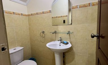 FOR RENT: 4BR, 3 Bathroom Newly Renovated and Semi-Furnished Townhouse in Kapitolyo, 5 mins from BGC