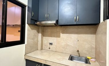 FOR RENT: 4BR, 3 Bathroom Newly Renovated and Semi-Furnished Townhouse in Kapitolyo, 5 mins from BGC