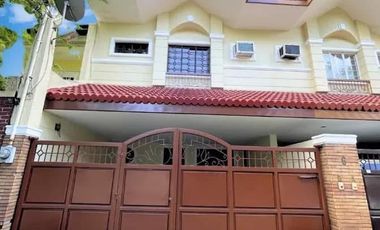 FOR RENT: 4BR, 3 Bathroom Newly Renovated and Semi-Furnished Townhouse in Kapitolyo, 5 mins from BGC