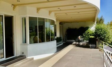 Exclusiva Casa de Lujo en Quinchamalí