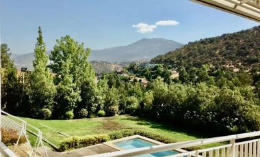 Exclusiva Casa de Lujo en Quinchamalí