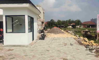 RUMAH CANTIK STRATEGIS MINIMALIS MODERN HARGA MURAH DI JALAN GAJAH MADA MAJENANG GROBOGAN