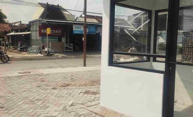 RUMAH CANTIK STRATEGIS MINIMALIS MODERN HARGA MURAH DI JALAN GAJAH MADA MAJENANG GROBOGAN