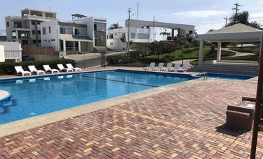 Venta de Casa en Urbanizacion en Manta Zona Sur