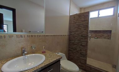 Venta de Casa en Urbanizacion en Manta Zona Sur