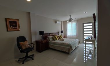 Venta de Casa en Urbanizacion en Manta Zona Sur