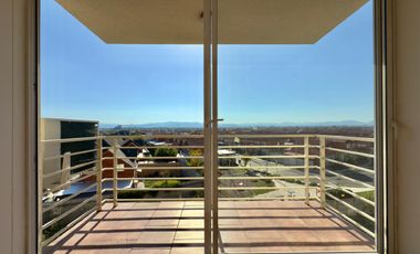 Se arrienda departamento 3 piezas, 2 baños con estacionamiento en Claros de Rauquen, Curicó