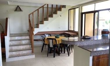 Venta de Casa Cerca al Mar en Puerto Cayo Manabi
