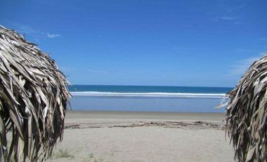 Venta de Casa Cerca al Mar en Puerto Cayo Manabi