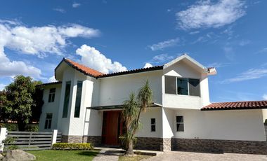 Casa amueblada en Renta Residencial 