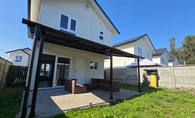 Se Arrienda casa Nueva, sector Alto de Pitrufquén 3D 3B 2E