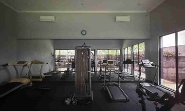 Harga Menarik! Rumah 2 Lantai Semi Furnished di Premier Riviera Jatinegara | LT 105 m²  Nego Siap Huni !!