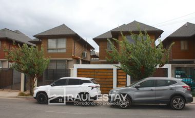 ARRENDAMOS Casa ampliada frente a extenso parque