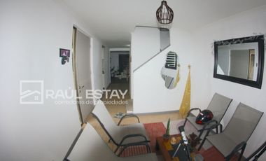 ARRENDAMOS Casa ampliada frente a extenso parque