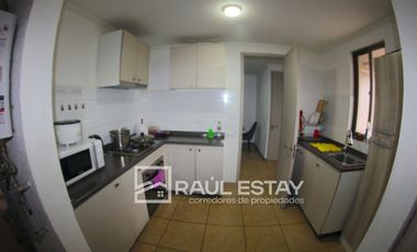 ARRENDAMOS Casa ampliada frente a extenso parque