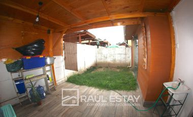 ARRENDAMOS Casa ampliada frente a extenso parque