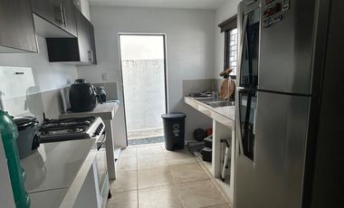 ALQUILER/RENTA CASA AMOBLADA EN URBANIZACION LA RIOJA, ETAPA LA MANCHA