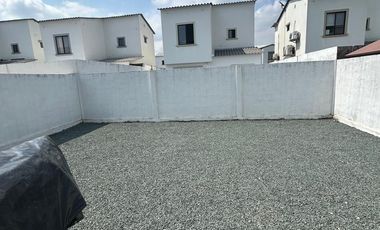 ALQUILER/RENTA CASA AMOBLADA EN URBANIZACION LA RIOJA, ETAPA LA MANCHA