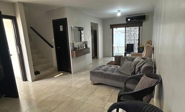 ALQUILER/RENTA CASA AMOBLADA EN URBANIZACION LA RIOJA, ETAPA LA MANCHA