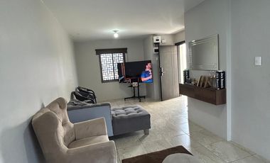 ALQUILER/RENTA CASA AMOBLADA EN URBANIZACION LA RIOJA, ETAPA LA MANCHA