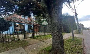 Venta de amplia casa con cabaña sector Avda. Simpson