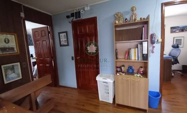 Venta de amplia casa con cabaña sector Avda. Simpson