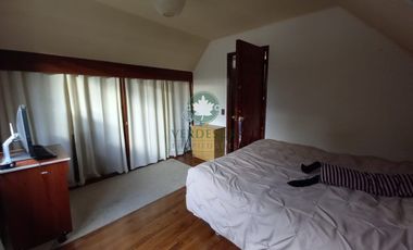 Venta de amplia casa con cabaña sector Avda. Simpson