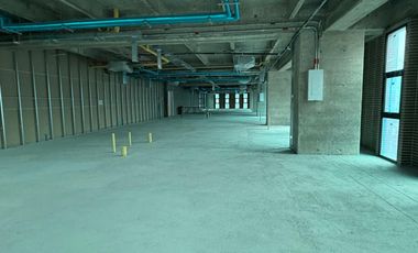 Arriendo oficinas de 189.18 m² en edificio empresarial nuevo – El Poblado | Certificación EDGE | Alta capacidad empresarial