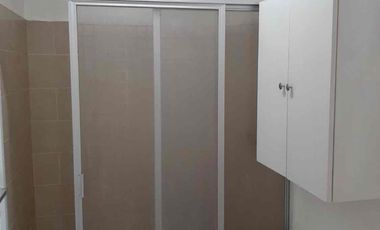 VENTA AMPLIO Y LUMINOSO DEPARTAMENTO A UNOS MINUTOS DE PARQUE FINSA