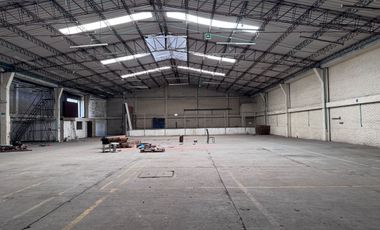 Bodega Alquilo  1.900  M2 / $20 Millones  / Acopi  Industrial