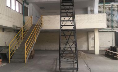 Bodega Alquilo  1.900  M2 / $20 Millones  / Acopi  Industrial