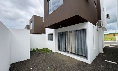 casa de alquiler en manta manabi