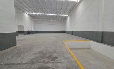 Bodega Nave Industrial Comedor Oficinas Lista con Oficinas y Baños 638 Mts Santa Catarina La Puerta