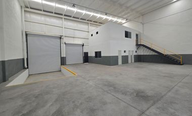 Bodega Nave Industrial Comedor Oficinas Lista con Oficinas y Baños 638 Mts Santa Catarina La Puerta