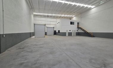 Bodega Nave Industrial Comedor Oficinas Lista con Oficinas y Baños 638 Mts Santa Catarina La Puerta