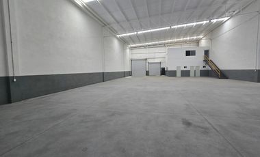 Bodega Nave Industrial Comedor Oficinas Lista con Oficinas y Baños 638 Mts Santa Catarina La Puerta