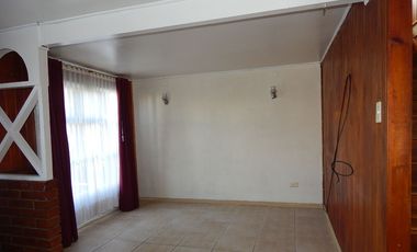 ARRIENDO CASA DE 3D Y 1B EN ANTIHUAL