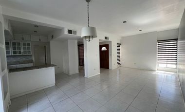 CASA EN VENTA EN FRACCIONAMIENTO ISLA DEL ENCANTO