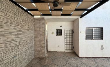 CASA EN VENTA EN FRACCIONAMIENTO ISLA DEL ENCANTO