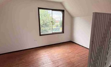 🏡 ¡Gran oportunidad en Villarrica! Ubicación privilegiada para uso habitacional o comercial