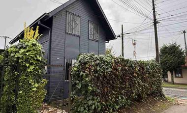 🏡 ¡Gran oportunidad en Villarrica! Ubicación privilegiada para uso habitacional o comercial