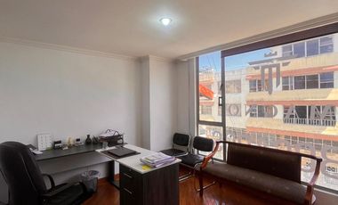 Departamento en venta en Loja sector calle Lauro Guerrero