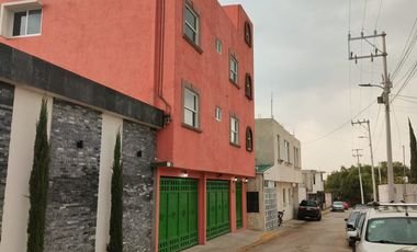 Departamento funcional de 2 recámaras, 1 estacionamiento. A 5 min del centro de Tepotzotlán, Pueblo Mágico.