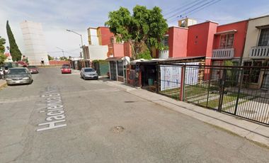 Casa en venta en Hacienda Cuautitlan, Cuautitlán, Estado de México JCL1