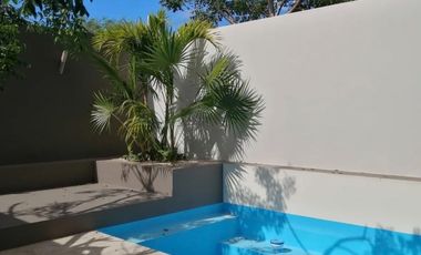 TOWN HOUSE EN RENTA EN SANTA GERTRUDIS COPO