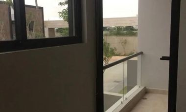 TOWN HOUSE EN RENTA EN SANTA GERTRUDIS COPO